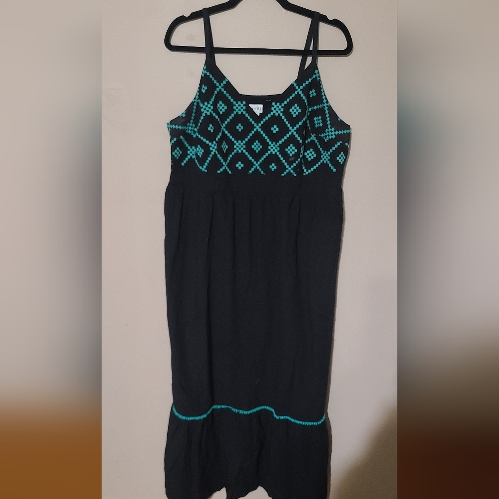 Ava & Viv Black Dress with Teal Accents 1X - Picture 2 of 4